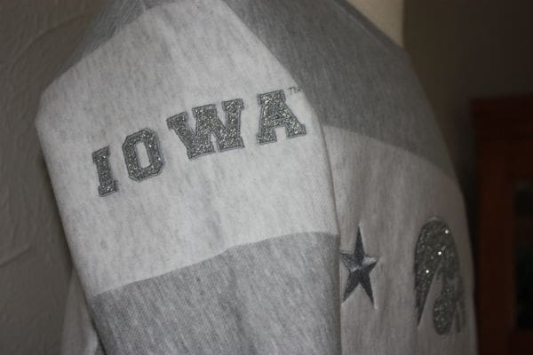 Iowa Hawkeyes Ladies Gr/W Varsity Crew Neck